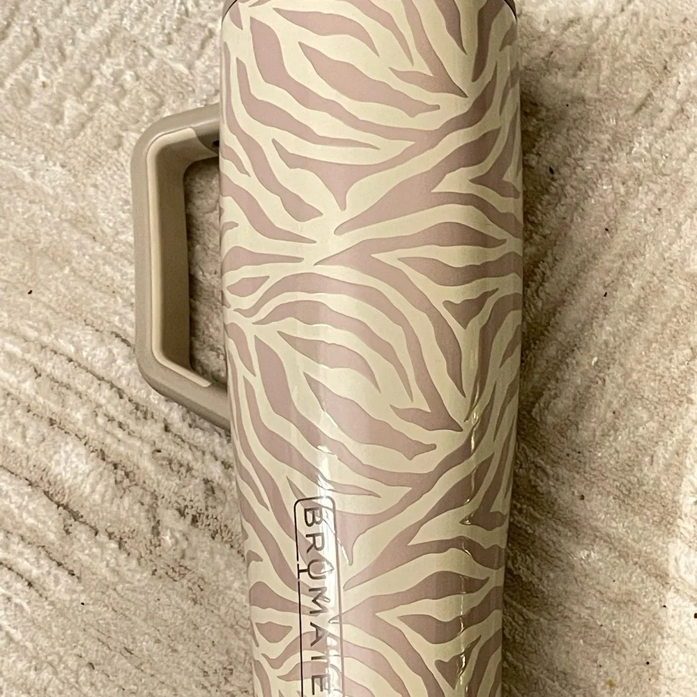 BRUMATE
ERA 40OZ ZEBRA - Picture 6 of 11